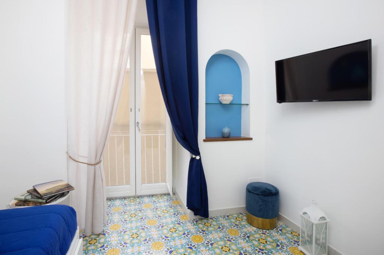 Brezza Marina-Authentic Sorrento Flat By The Beach Экстерьер фото
